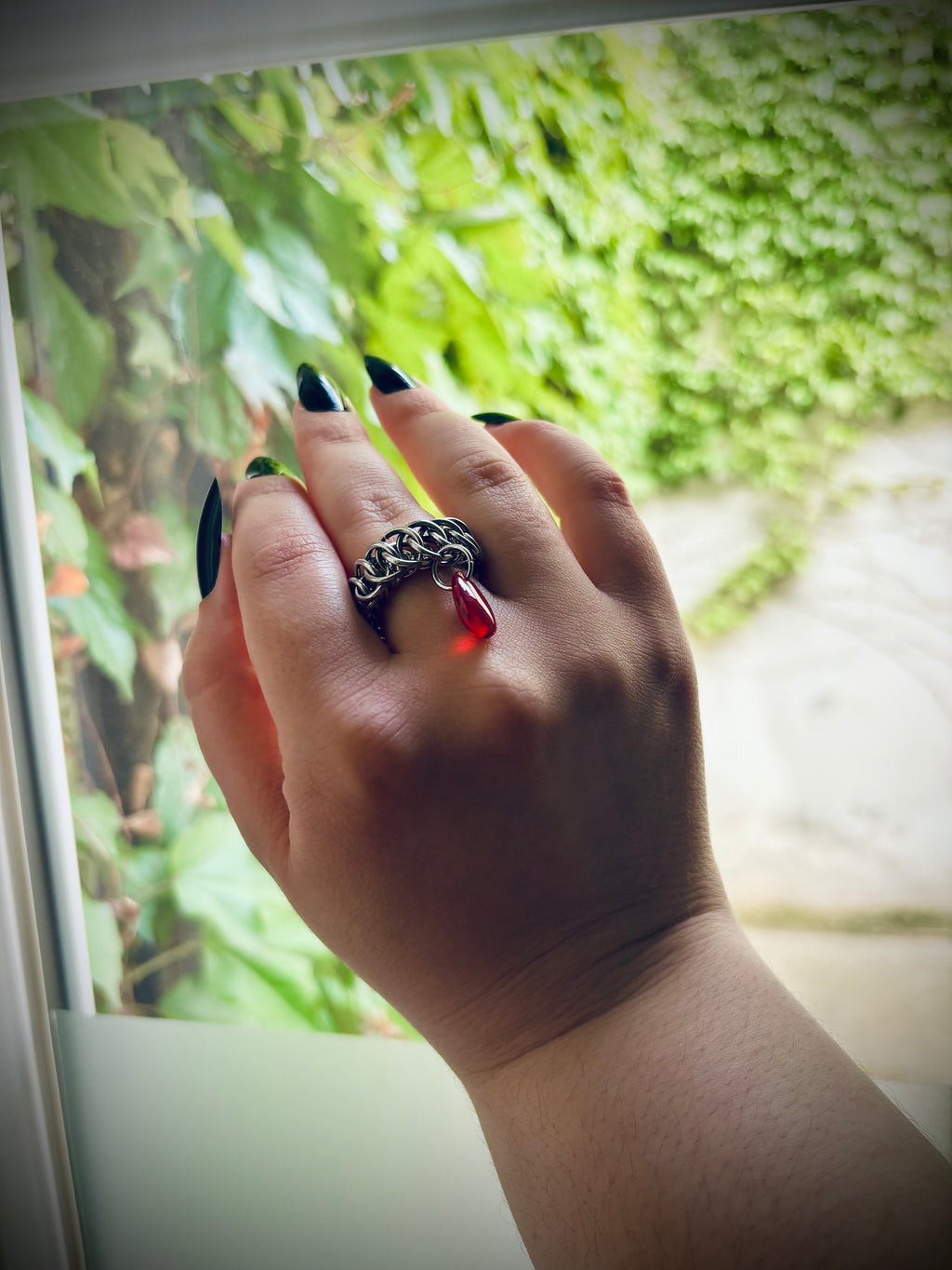 BELLONA || Chainmail Ring With A Blood Drop