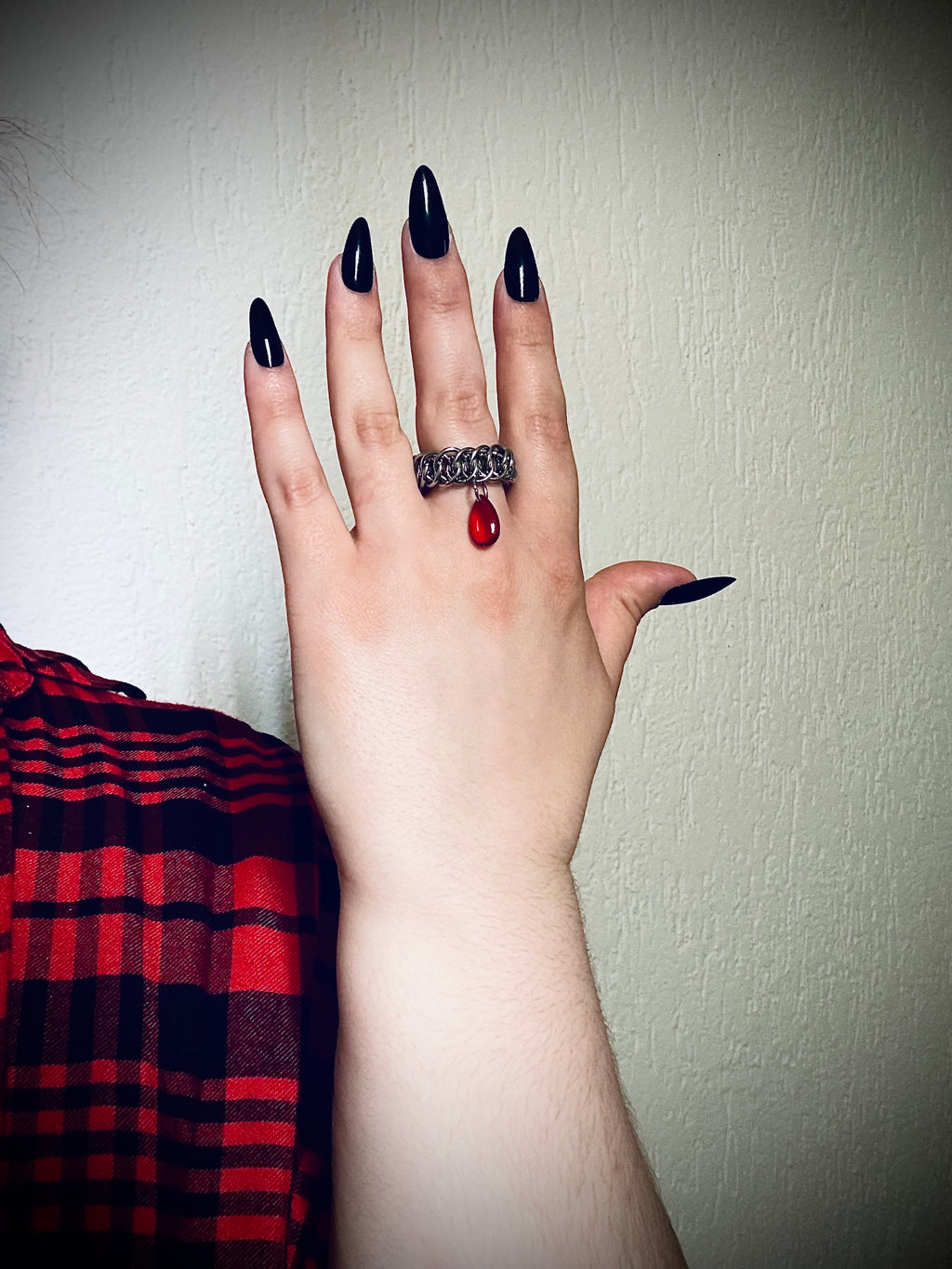 BELLONA || Chainmail Ring With A Blood Drop